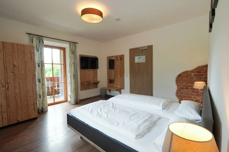 Deluxe Double room with balcony and with mountain view