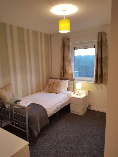 2 Bedrooms Apartment