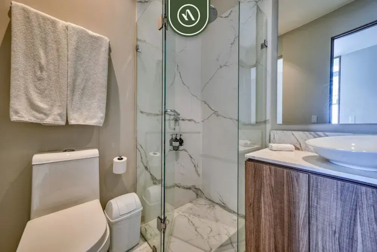 Oceanfront 2BR Condo - Pool - Cevicheria - Beach