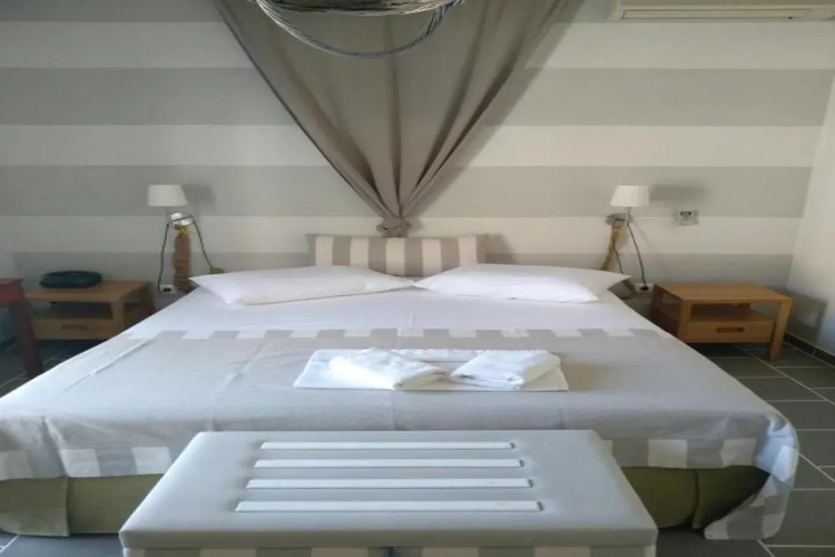 Aeolos Apartments