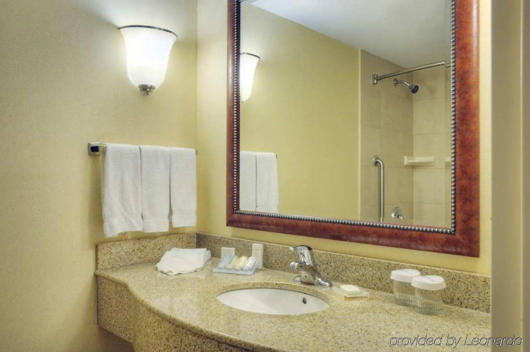Hilton Garden Inn Toronto/Burlington photo 11