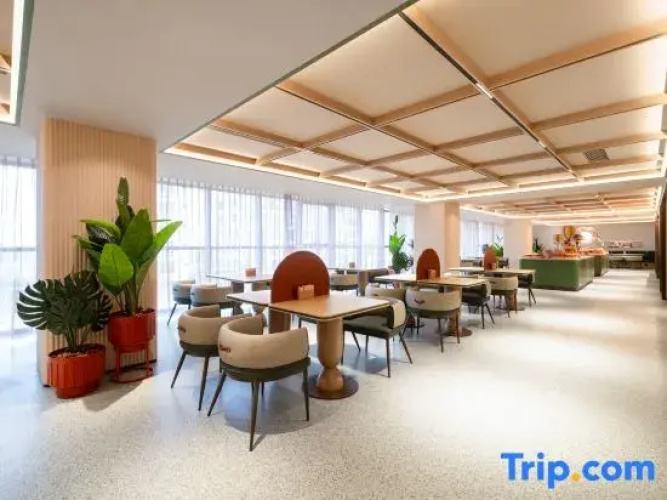 Orange Hotel