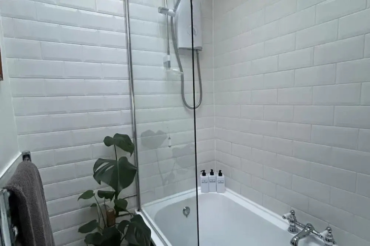 Longsands Hideaway - Sleeps 4