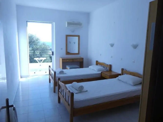 Marianthi Studios & Apartments