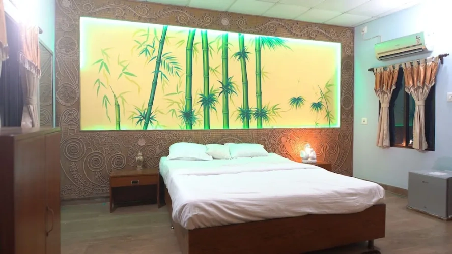 Deluxe room with balcony and with lake view