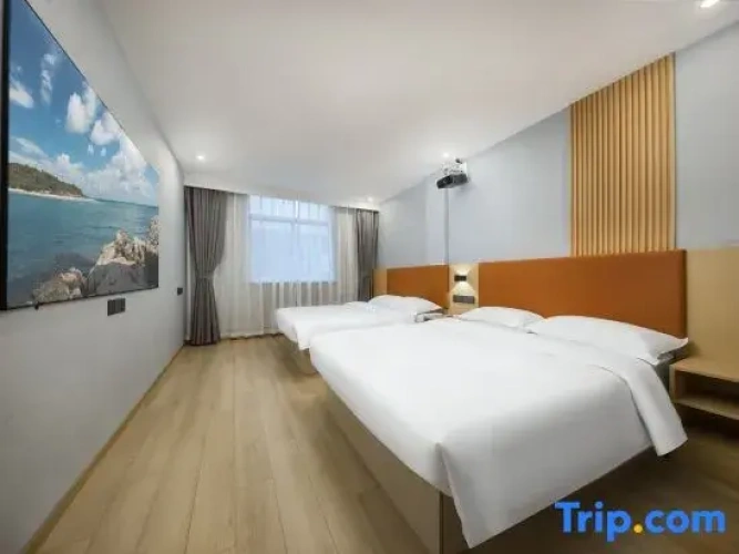 Business Quadruple room