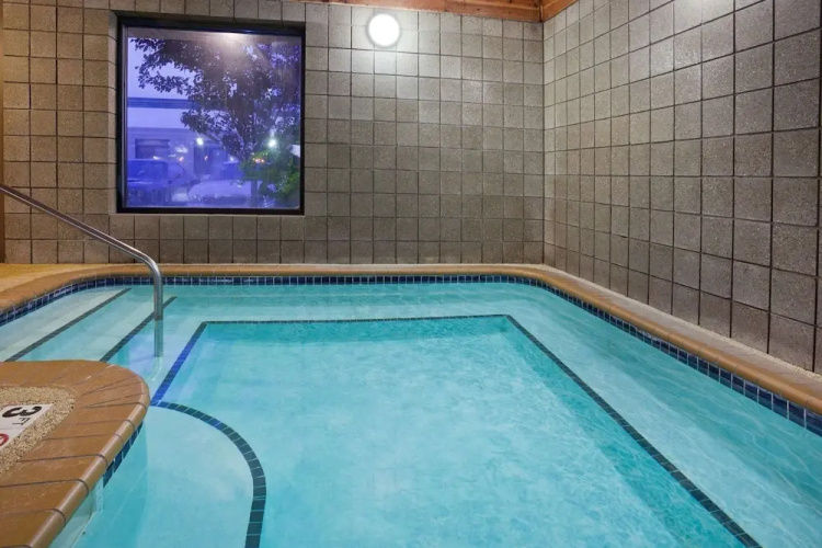 AmericInn Coon Rapids