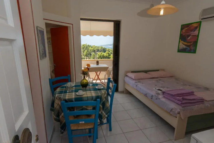 Casa Cicale Apartments & Studios
