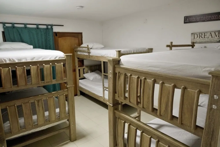 Economy room