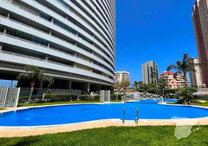 3 Bedrooms Apartment