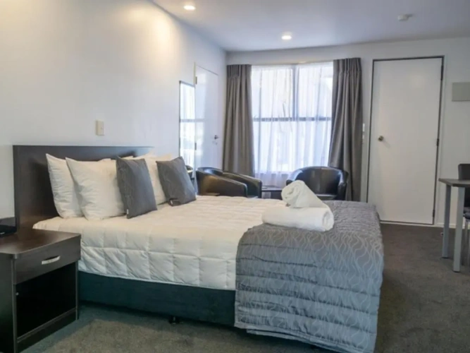 1 Bedroom Suite