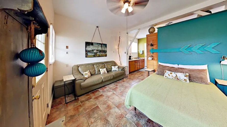 Anchor 17 - Studio Cottage