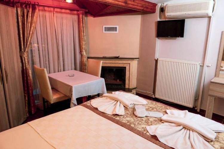 Standard Double room with garden view
