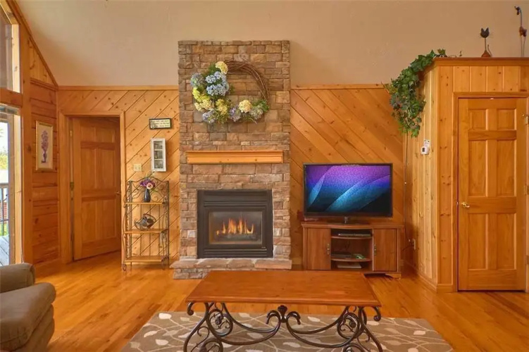 A Sunset to Remember 1 Bedroom Mountain View Home