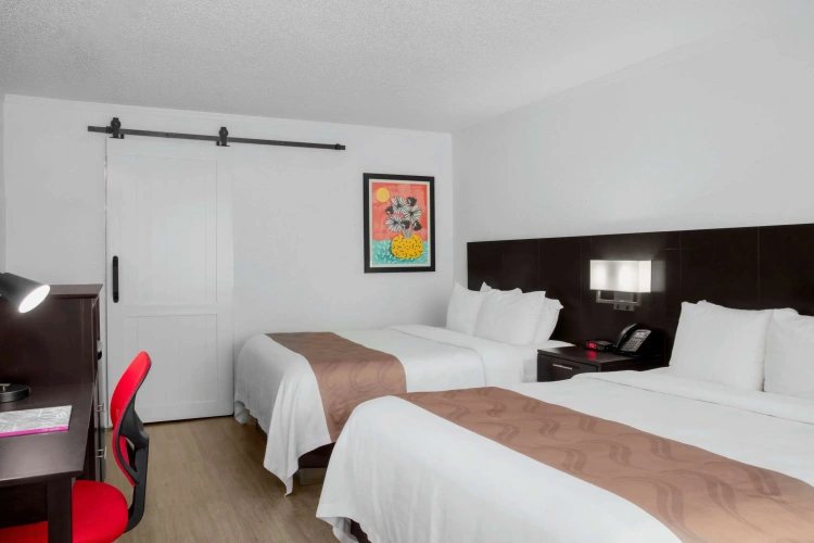 Standard Quadruple room
