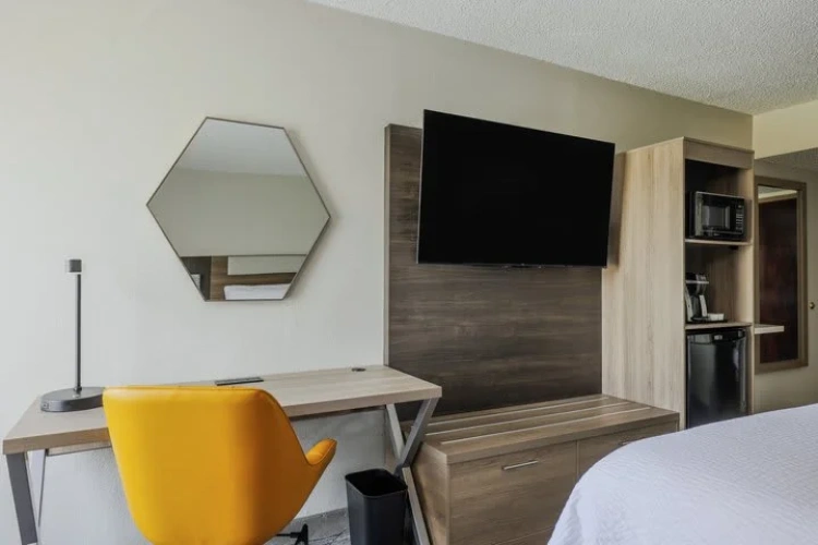 Standard Sextuple room