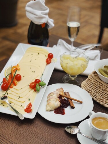 Hotel BogoriaOver view