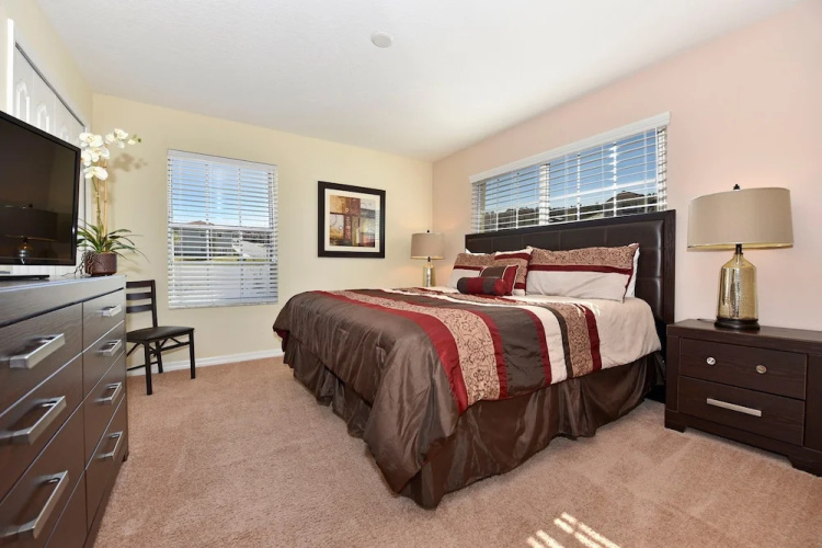 Paradise Palms 8951