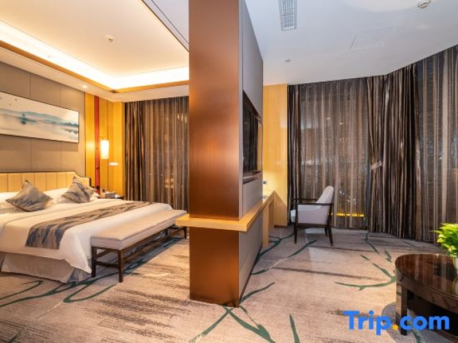 Deluxe Double Suite