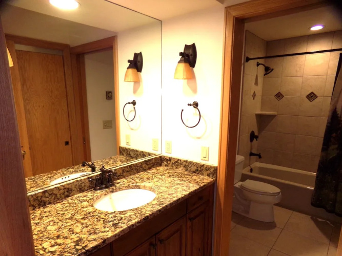 Chateau DuMont Oversized 2 Bed 2 Ba CDMR