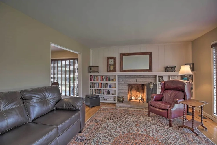 3 Bedrooms Cottage