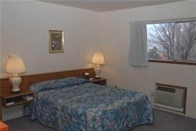 Avenue Motel