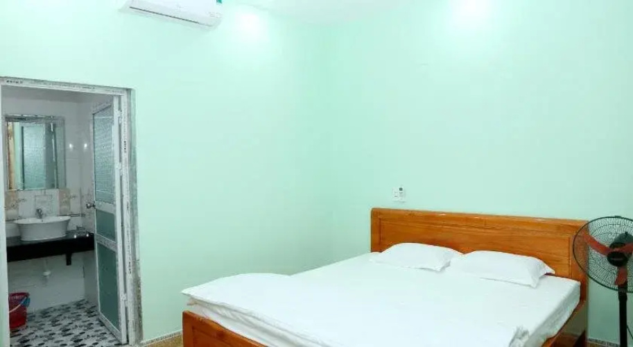 Giang Son Hostel