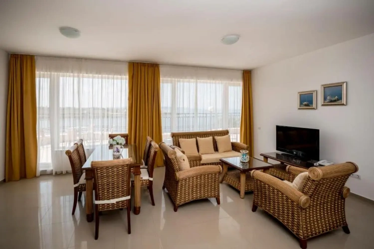 2 Bedrooms Superior Apartment