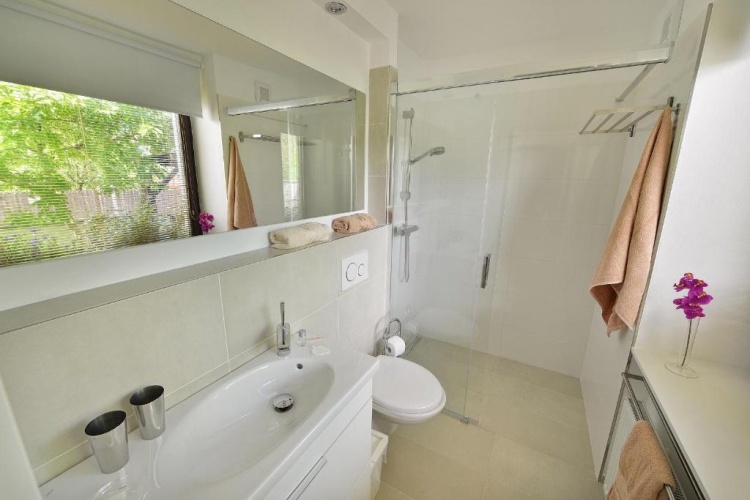 Standard Double Basement room
