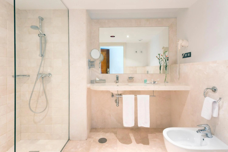 Hipotels Playa La Barrosa - Adults Only photo 10