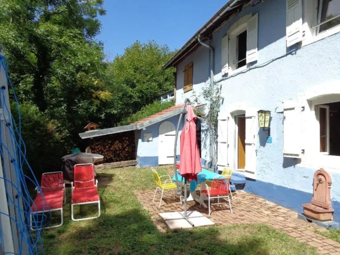 2 Bedrooms Cottage