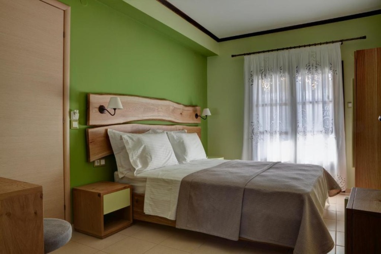 Standard Double room with garden view