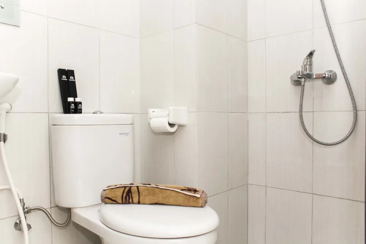 Comfortable Studio at Monroe Tower Apartment