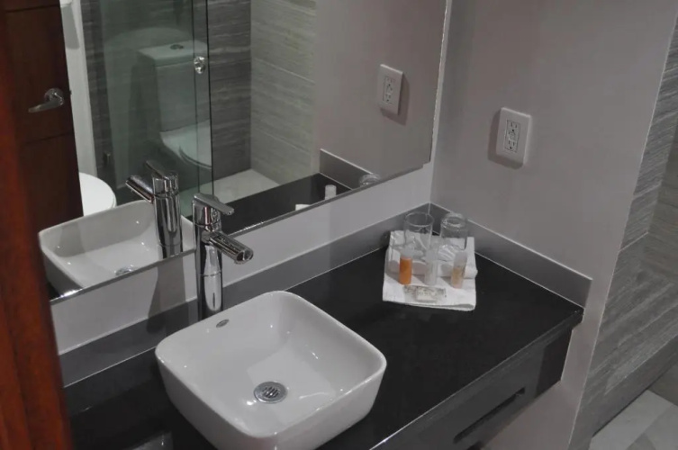 Amd Hotel