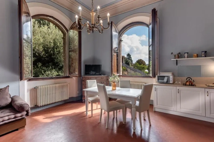 Apartment with garden view