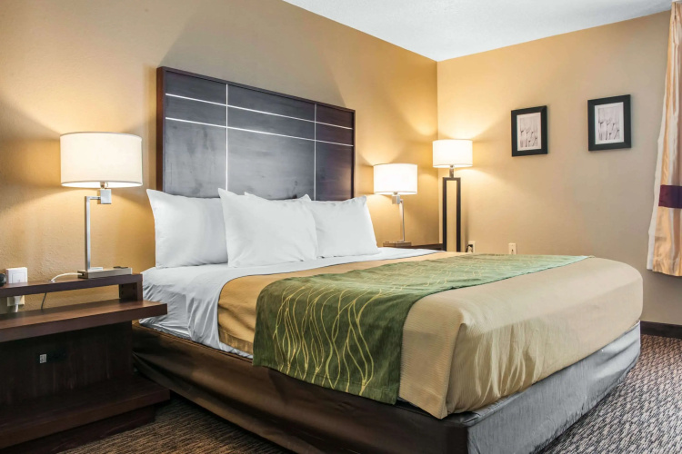 Spark by Hilton Fort Wayne
