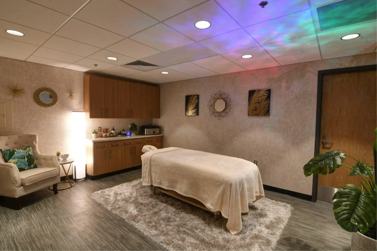 Oasis Hotel & Conv. Center, an Ascend Collection Hotel
