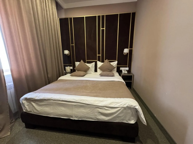 Aragats Hotel
