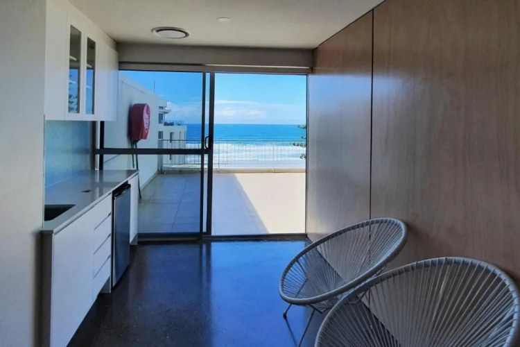 Surfers Chalet