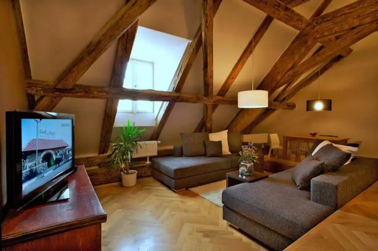 Lesser Town Square - Prague Apartments