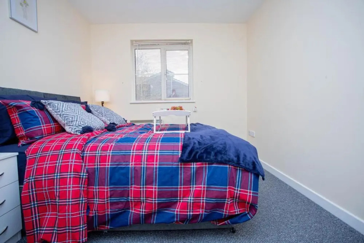 Beautiful two Bedrooms Ensuite Apartment
