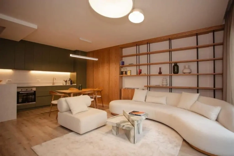 2 Bedrooms Apartment