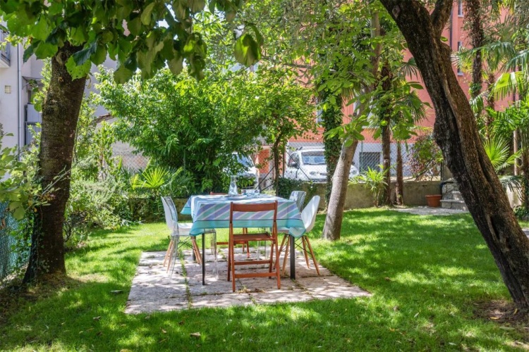 2 Bedrooms Cottage