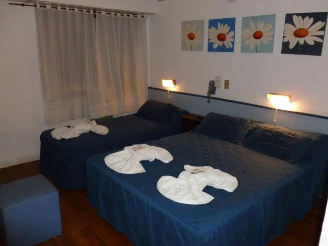 Standard Triple room