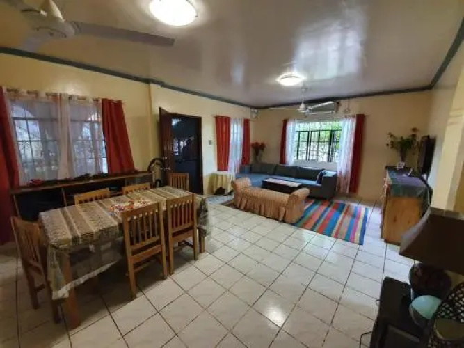 Unk'S House Homestay