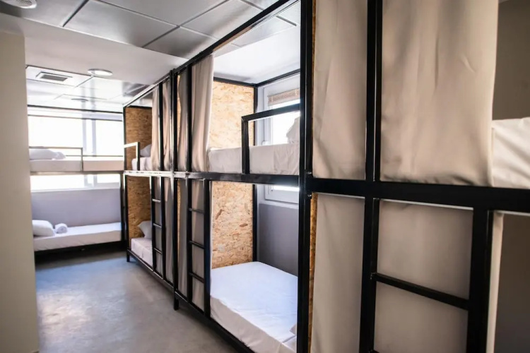 Bedway Athens Hostel