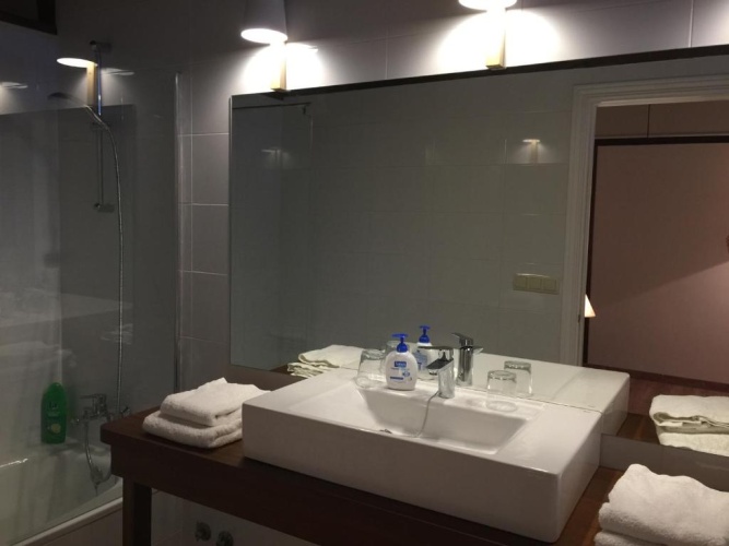 Standard Triple room with view