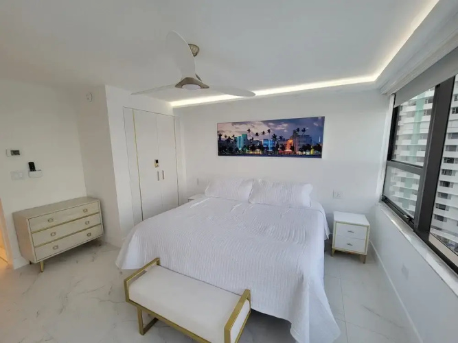 Alexander 1102 2 Bedroom Apts