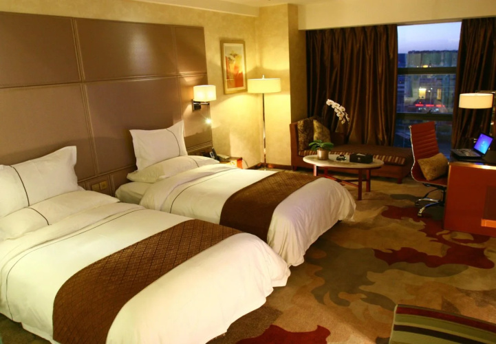 Yiya Sunshine Platinum Hotel