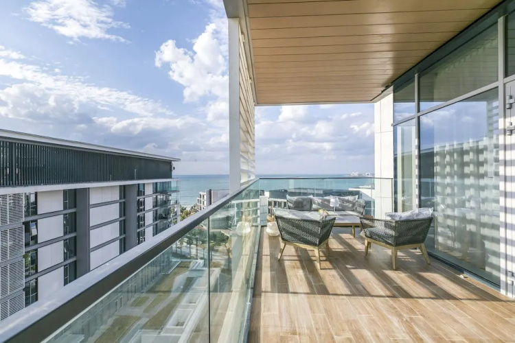 Driven Holiday Homes Bluewaters